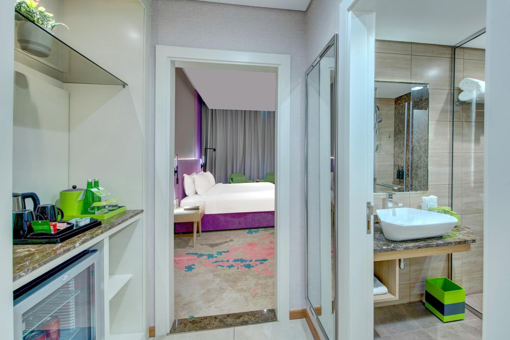 La Quinta By Wyndham Abu Dhabi Al Wahda Hotel Buitenkant foto